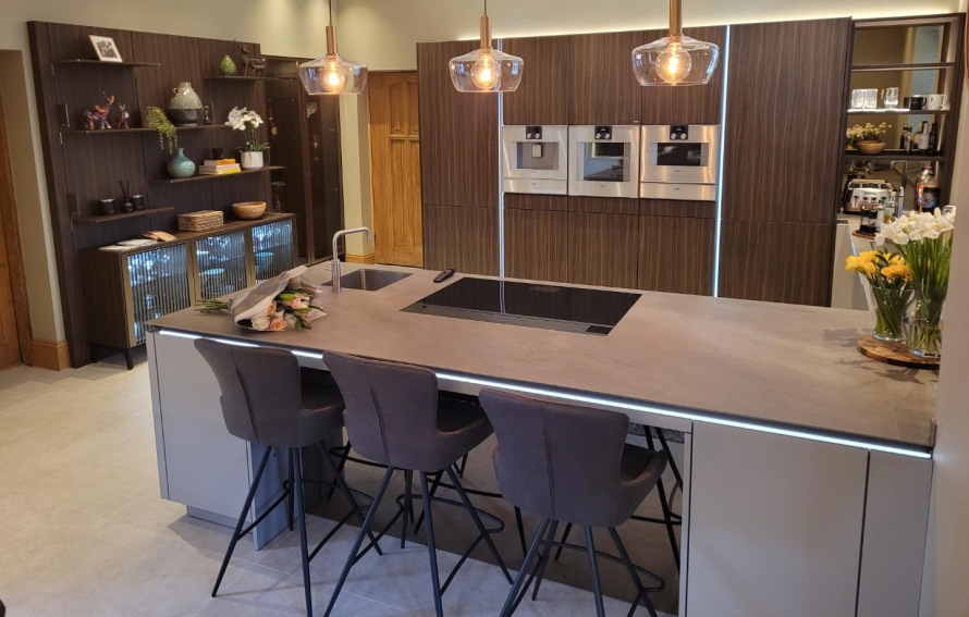 Modern Elegance in the Heart of the Home